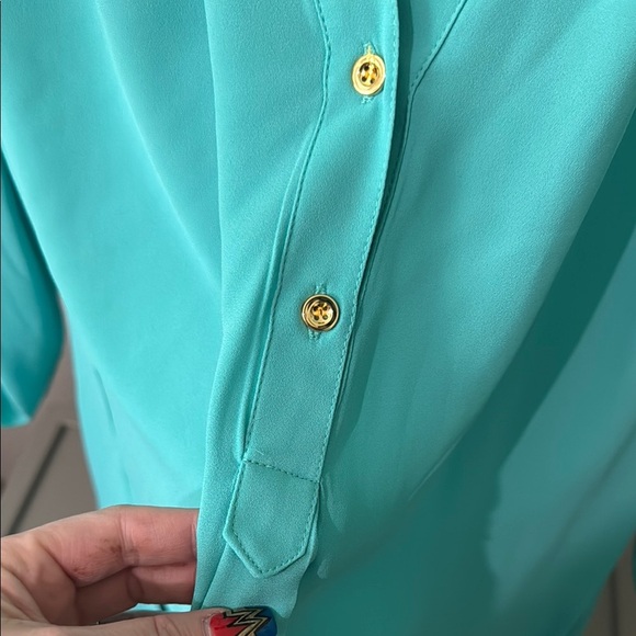 Tacera Blue Relaxed Blouse with Cuffed Sleeves - Picture 4 of 9